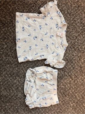 Cat & Jack Cream and Blue Floral Kids Matching Set